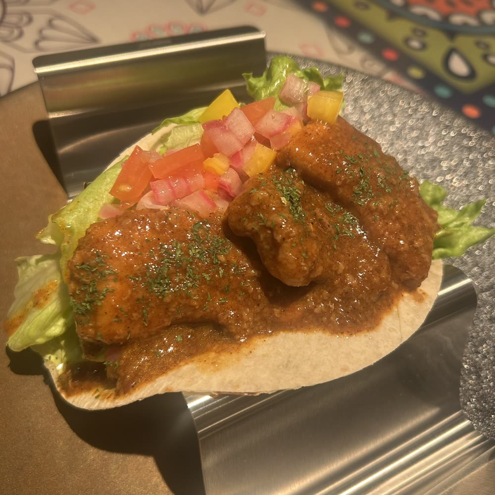 カルネタコス（じっくり煮込んだ豚肉）
